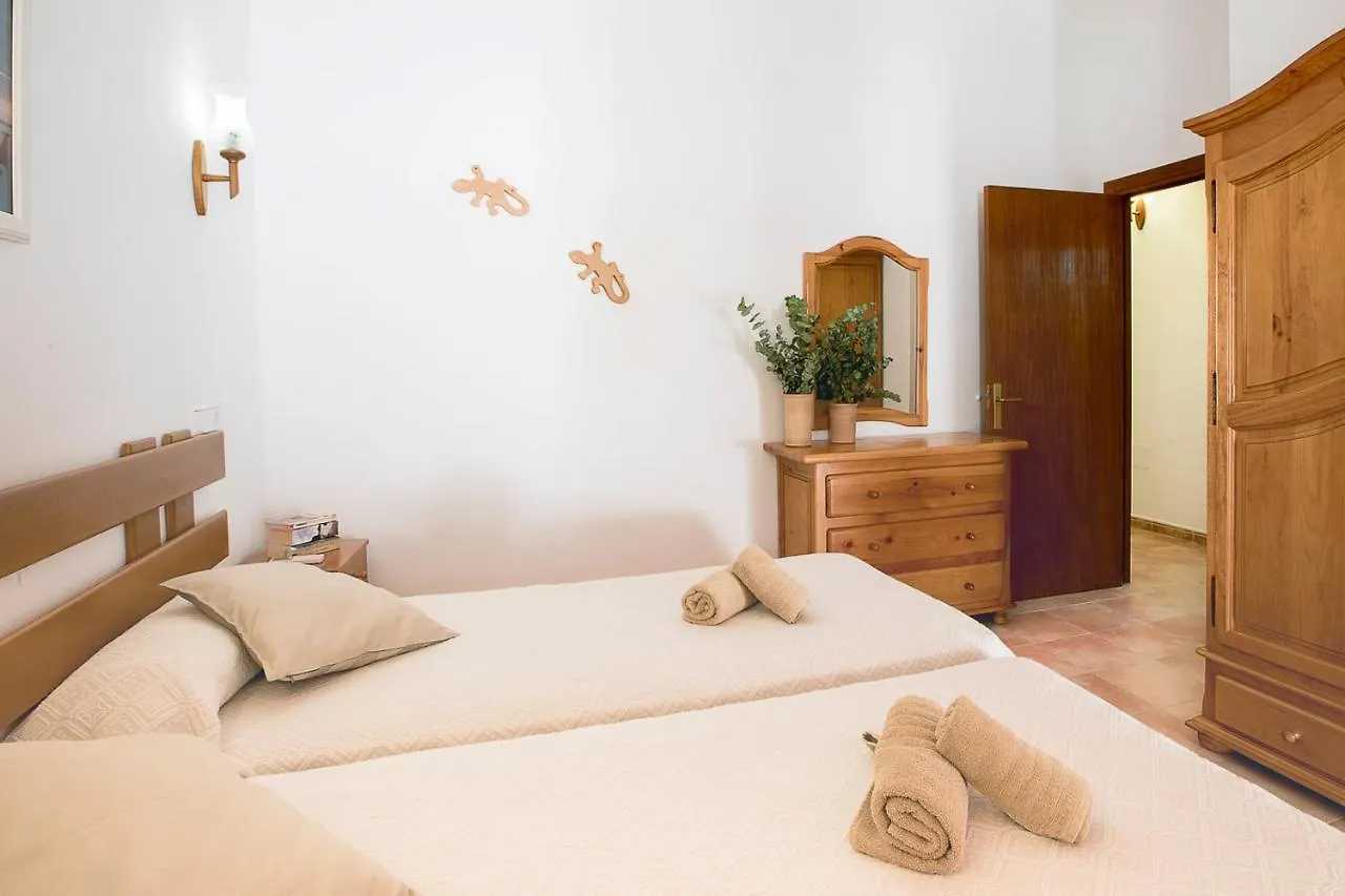 Apartment Apartamentos Molina 9-10-11 Es Calo  Spain