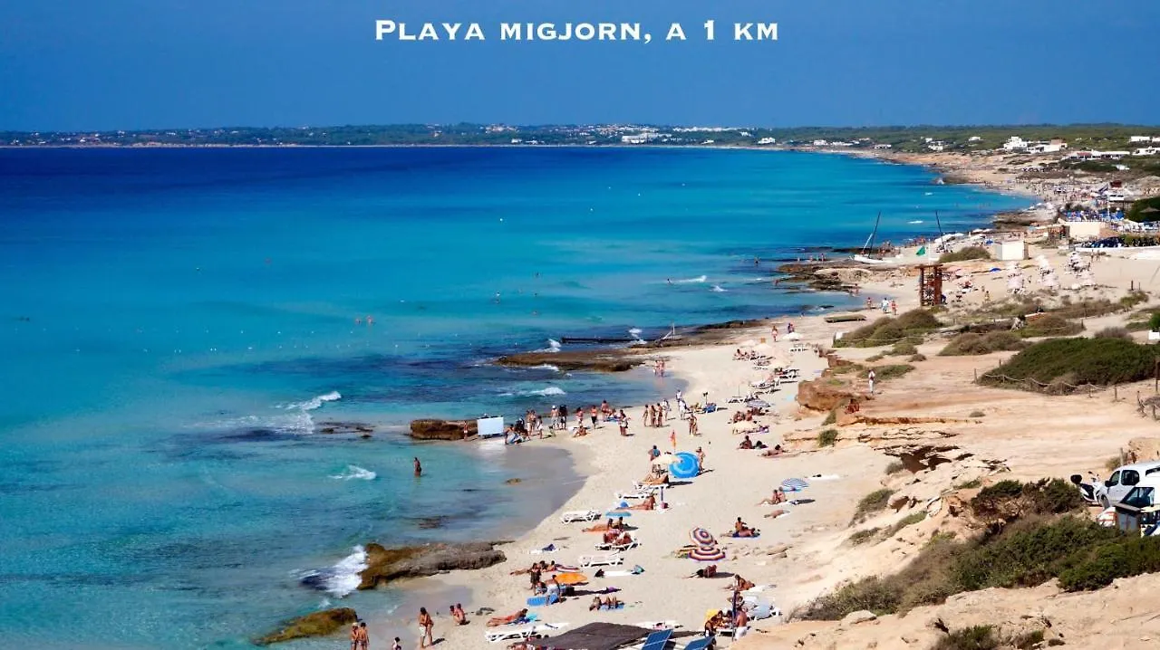Apartamentos Molina 9-10-11 Es Calo  0*, Es Calo (Formentera)